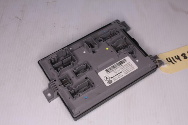Mercedes Benz W238 W213 E300 Rear SAM Signal Acquisition Module A2139003326