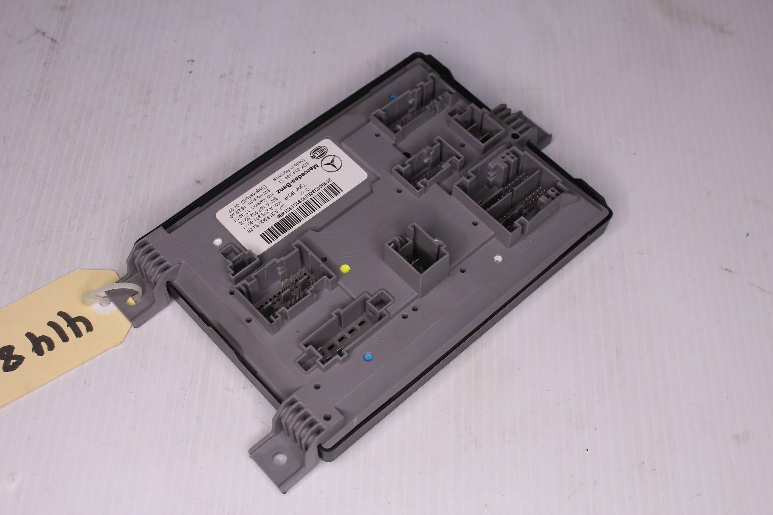Mercedes Benz W238 W213 E300 Rear SAM Signal Acquisition Module A2139003326 - Image 3