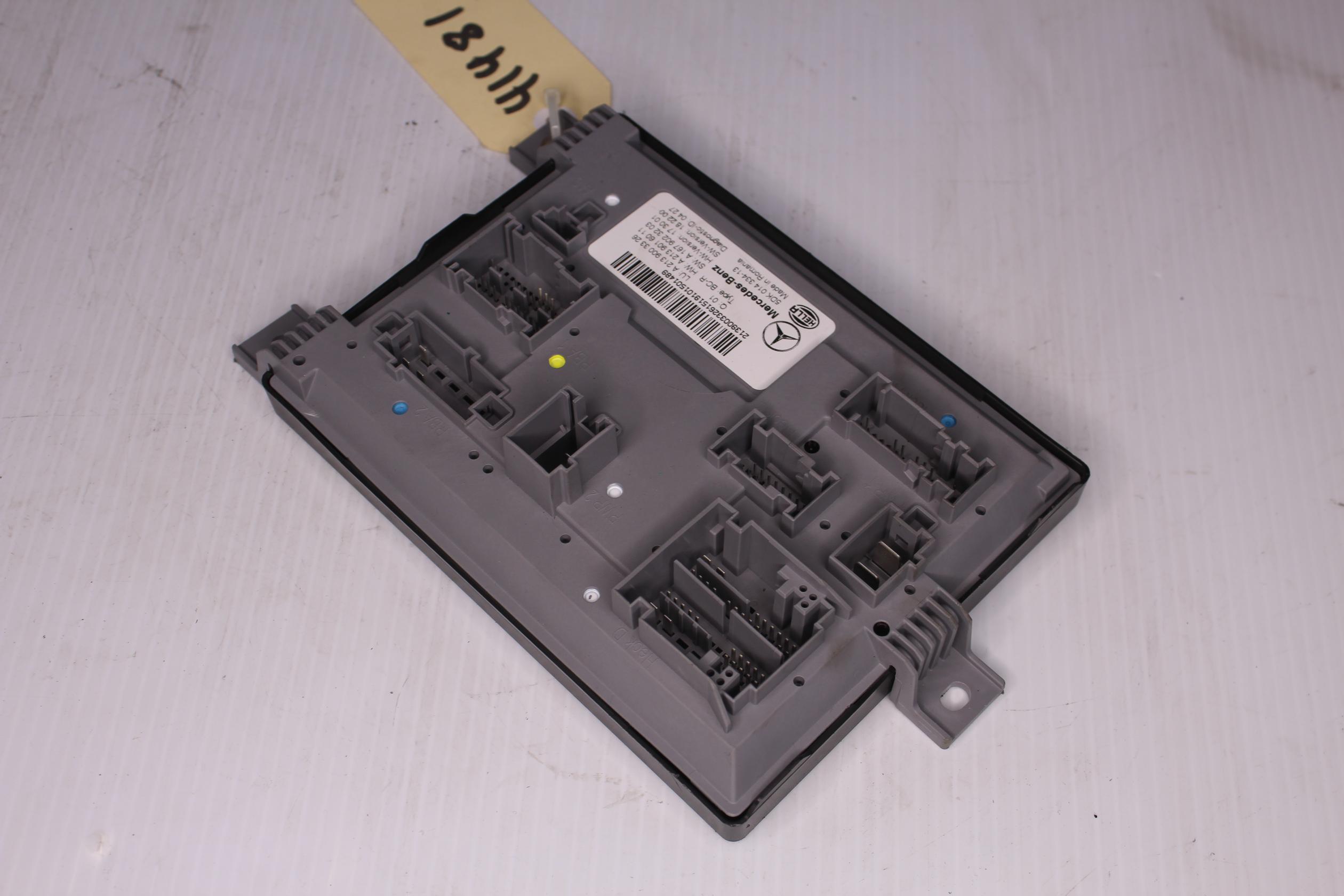 Mercedes Benz W238 W213 E300 Rear SAM Signal Acquisition Module A2139003326 - Image 4