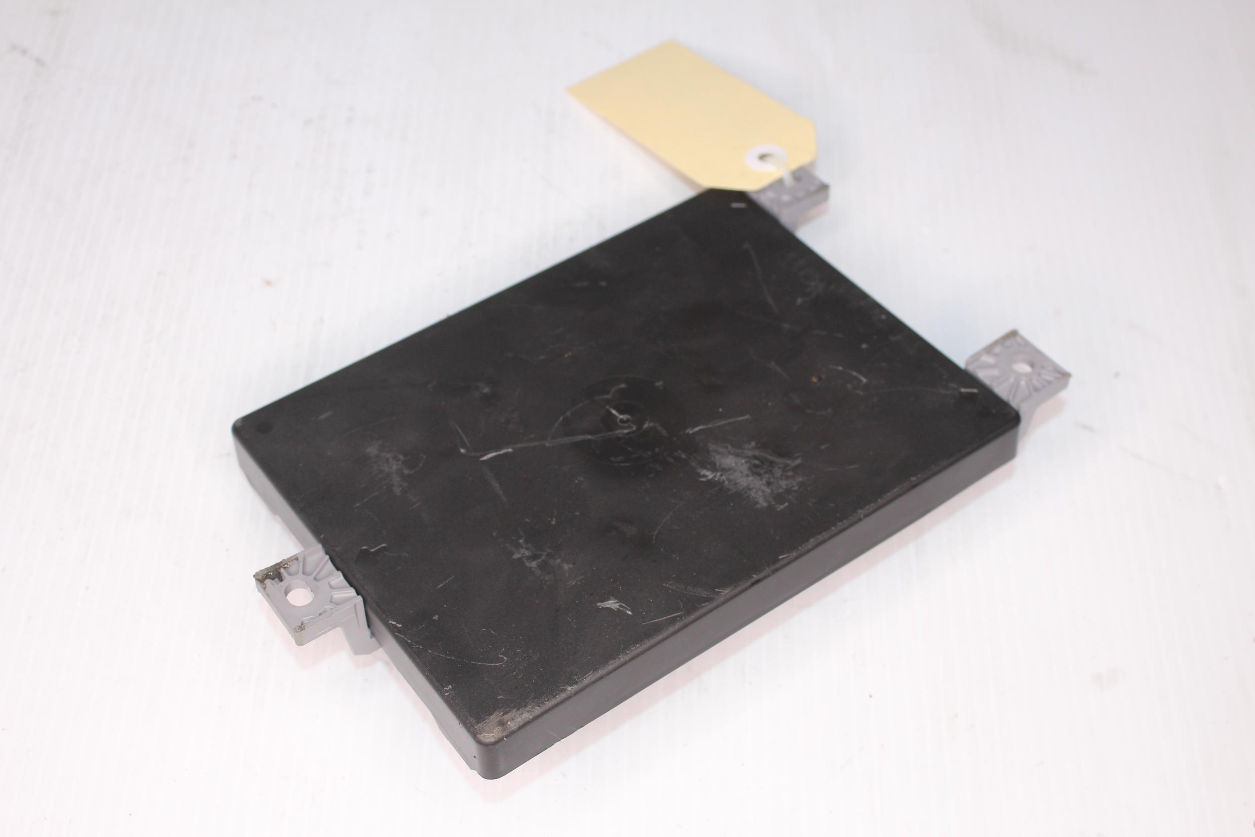 Mercedes Benz W238 W213 E300 Rear SAM Signal Acquisition Module A2139003326 - Image 7