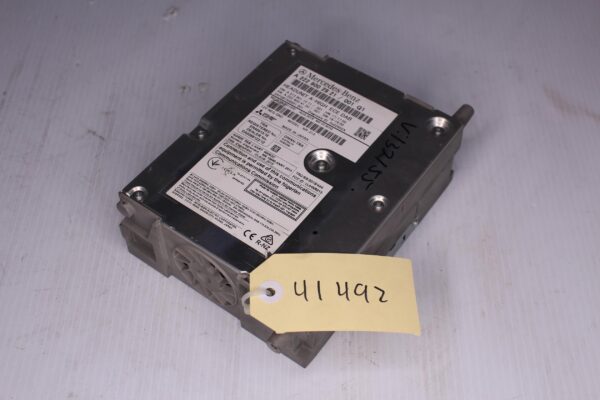 Mercedes Benz W213 W238 E Class Radio Headunit Control Unit A2229002921, A2229001022