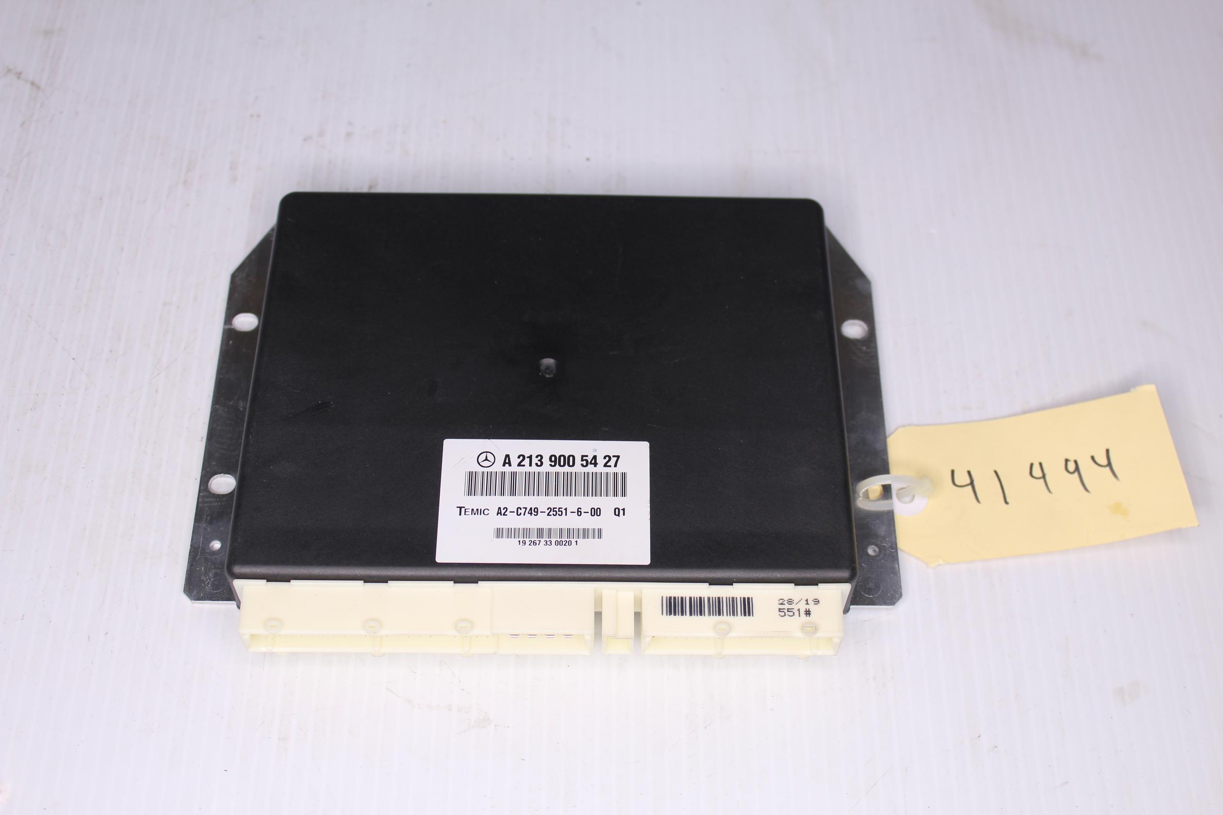 Mercedes Benz W213 W238 E Class Suspension Control Unit A2139005427, A2139001426 - Image 1