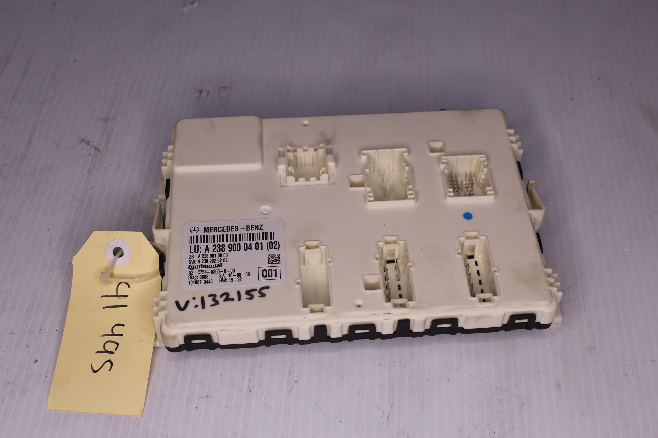 Mercedes Benz W238 E Class E300 Window Lifter Control Unit A2389000401 - Image 1