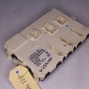 Mercedes Benz W238 E Class E300 Window Lifter Control Unit A2389000401 - Image 2