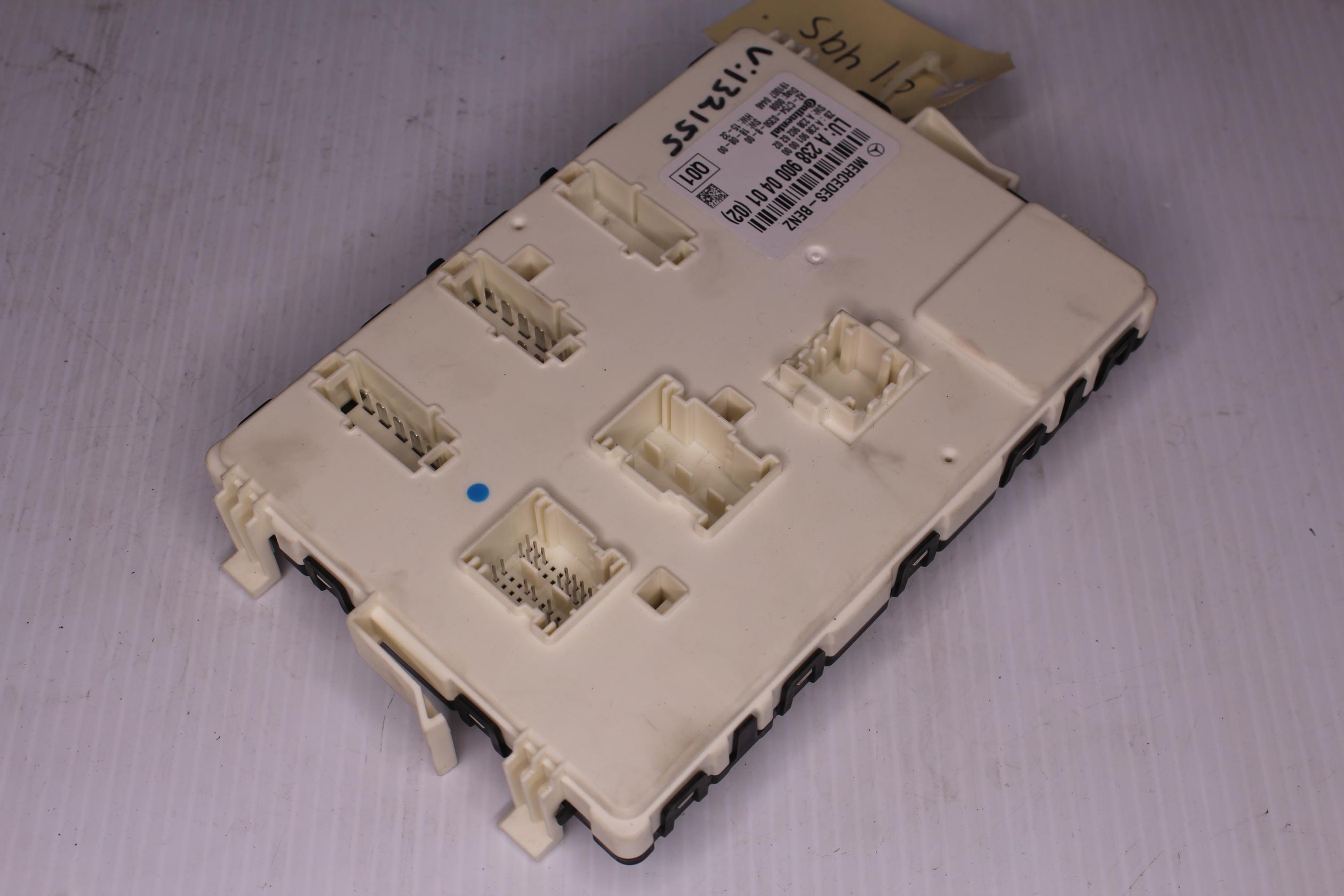 Mercedes Benz W238 E Class E300 Window Lifter Control Unit A2389000401 - Image 4