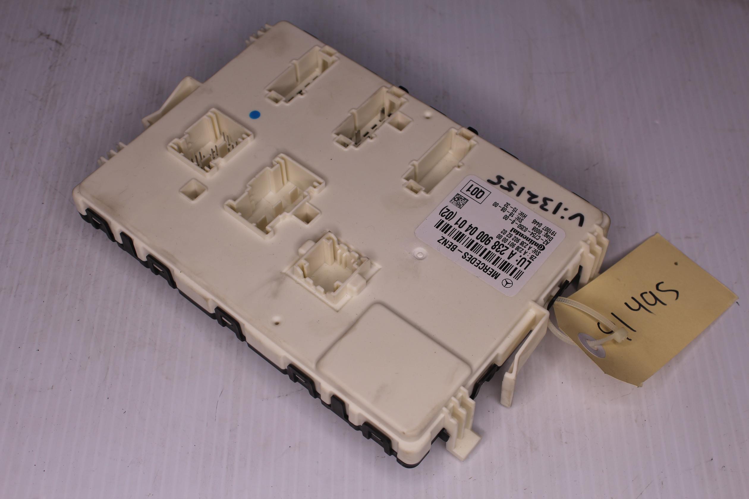 Mercedes Benz W238 E Class E300 Window Lifter Control Unit A2389000401 - Image 5