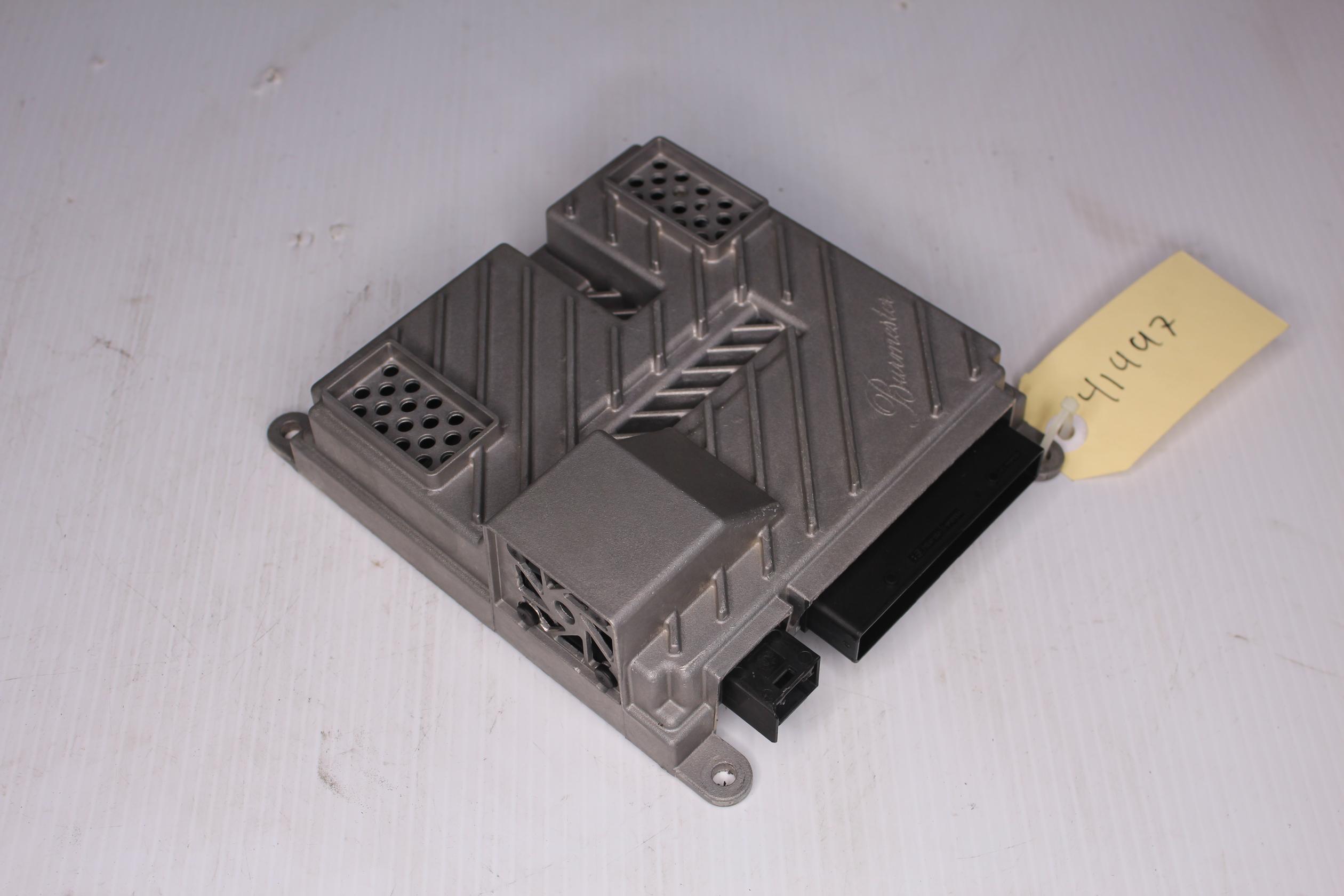 Mercedes Benz W205 W213 C E Class Sound Amplifier Control Unit A2139002729, A2059004651 - Image 2