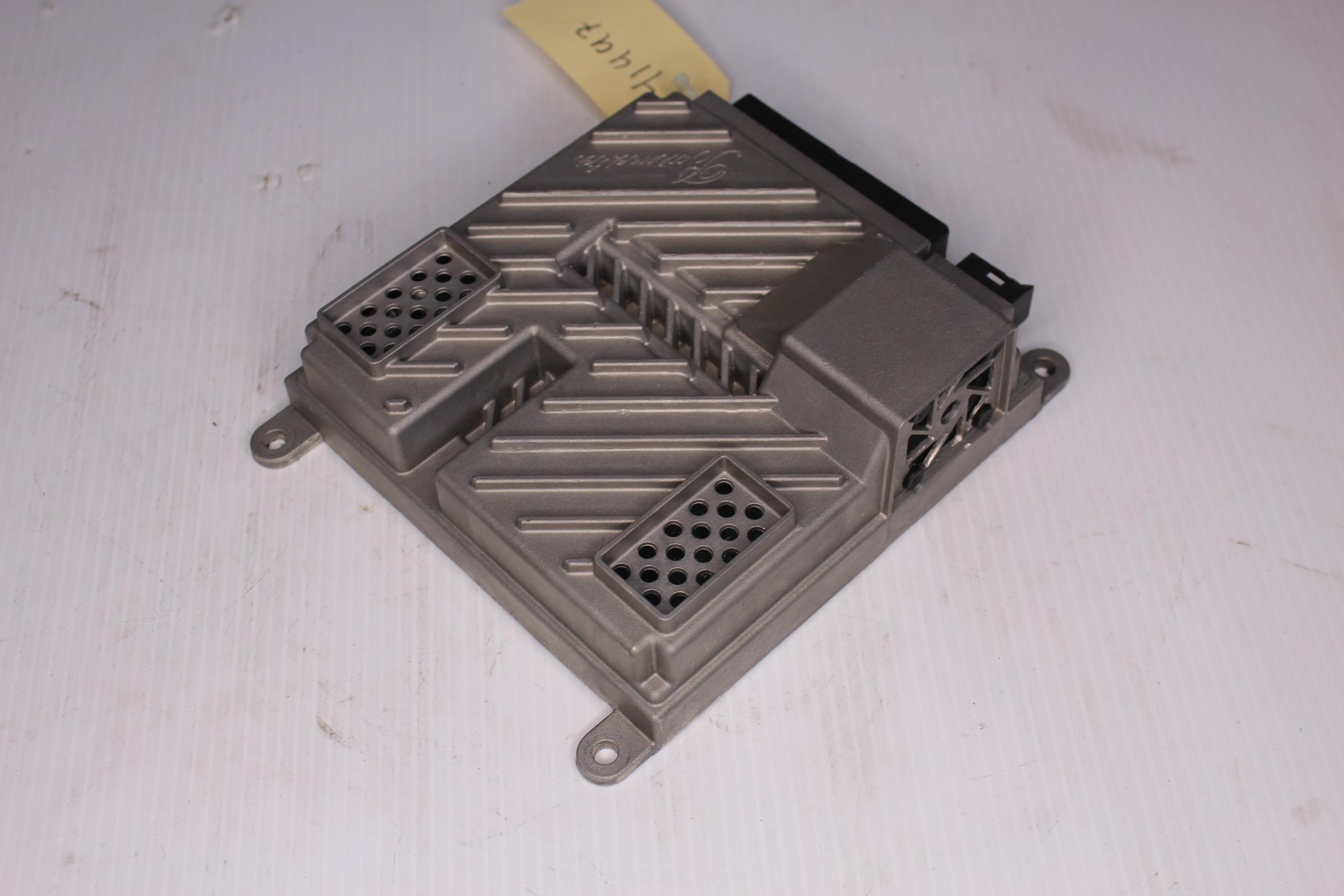 Mercedes Benz W205 W213 C E Class Sound Amplifier Control Unit A2139002729, A2059004651 - Image 3