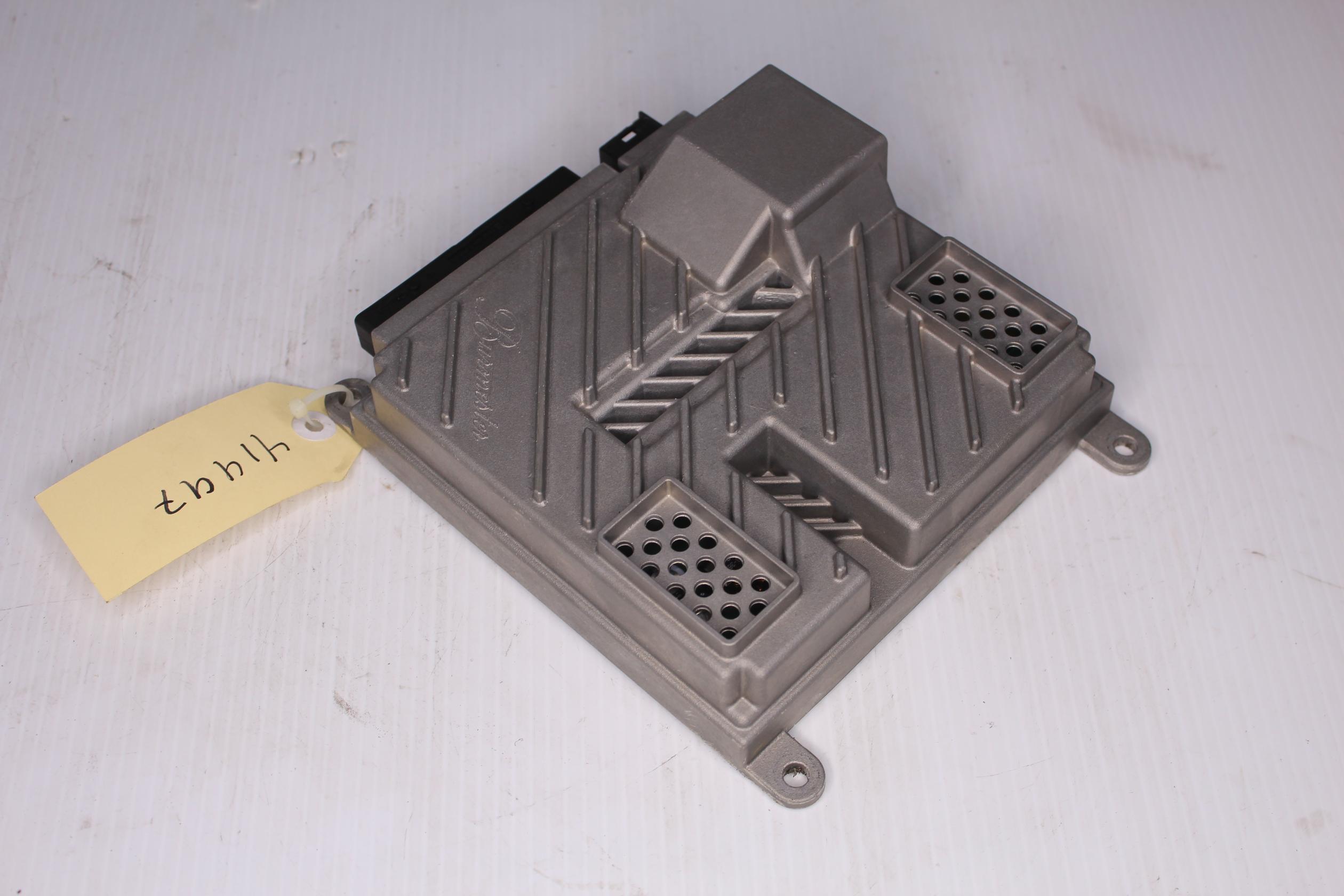Mercedes Benz W205 W213 C E Class Sound Amplifier Control Unit A2139002729, A2059004651 - Image 4