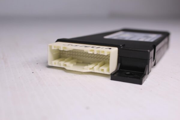 Mercedes Benz W213 W238 E Class Ignition Starter Control Unit A2139005628, A2139000736