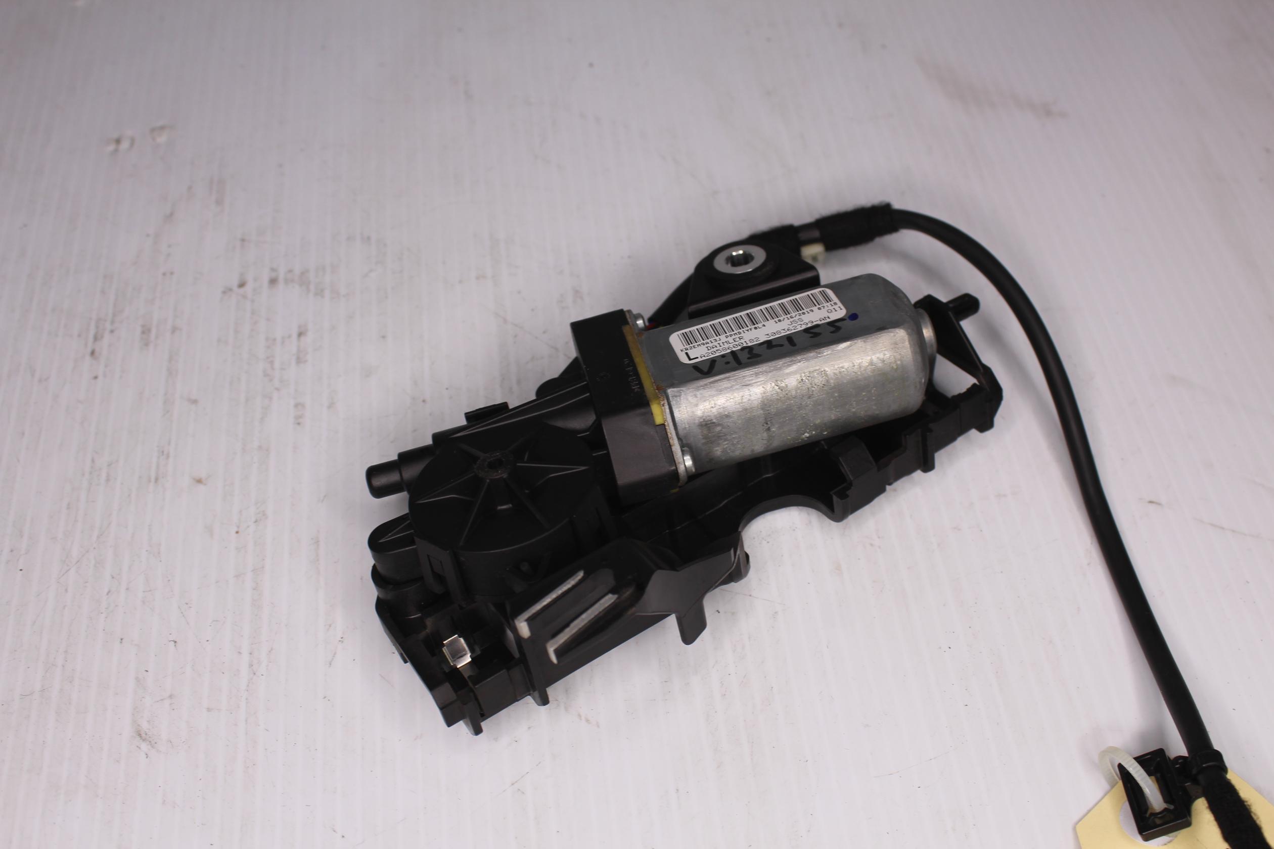 Mercedes Benz W205 W238 Coupe Seat Belt Feeder Motor A2058600182 - Image 2