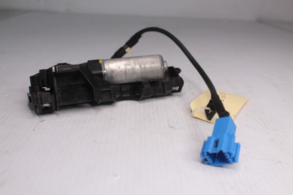 Mercedes Benz W205 W238 Coupe Seat Belt Feeder Motor A2058600182
