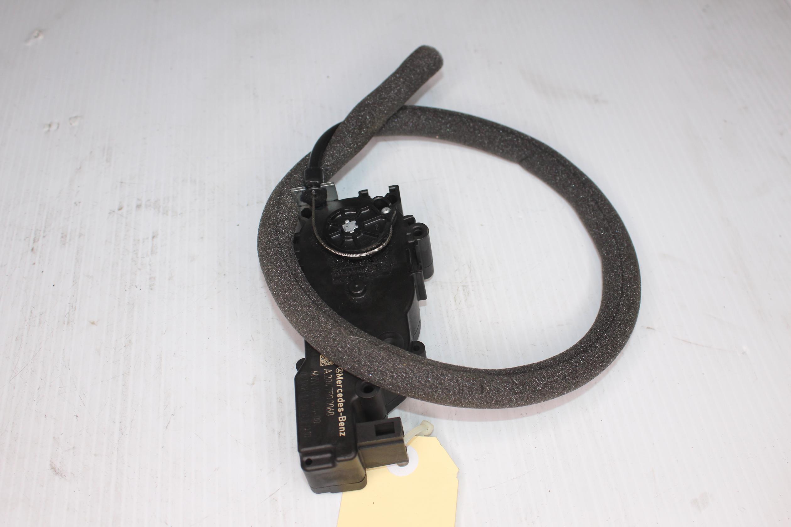 Mercedes Benz W204 boot Trunk Lid Lock w Cable A2047500060 - Image 1
