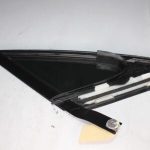 Mercedes Benz W238 E Class Right Quarter Window Trim A2386708800, A2386709000