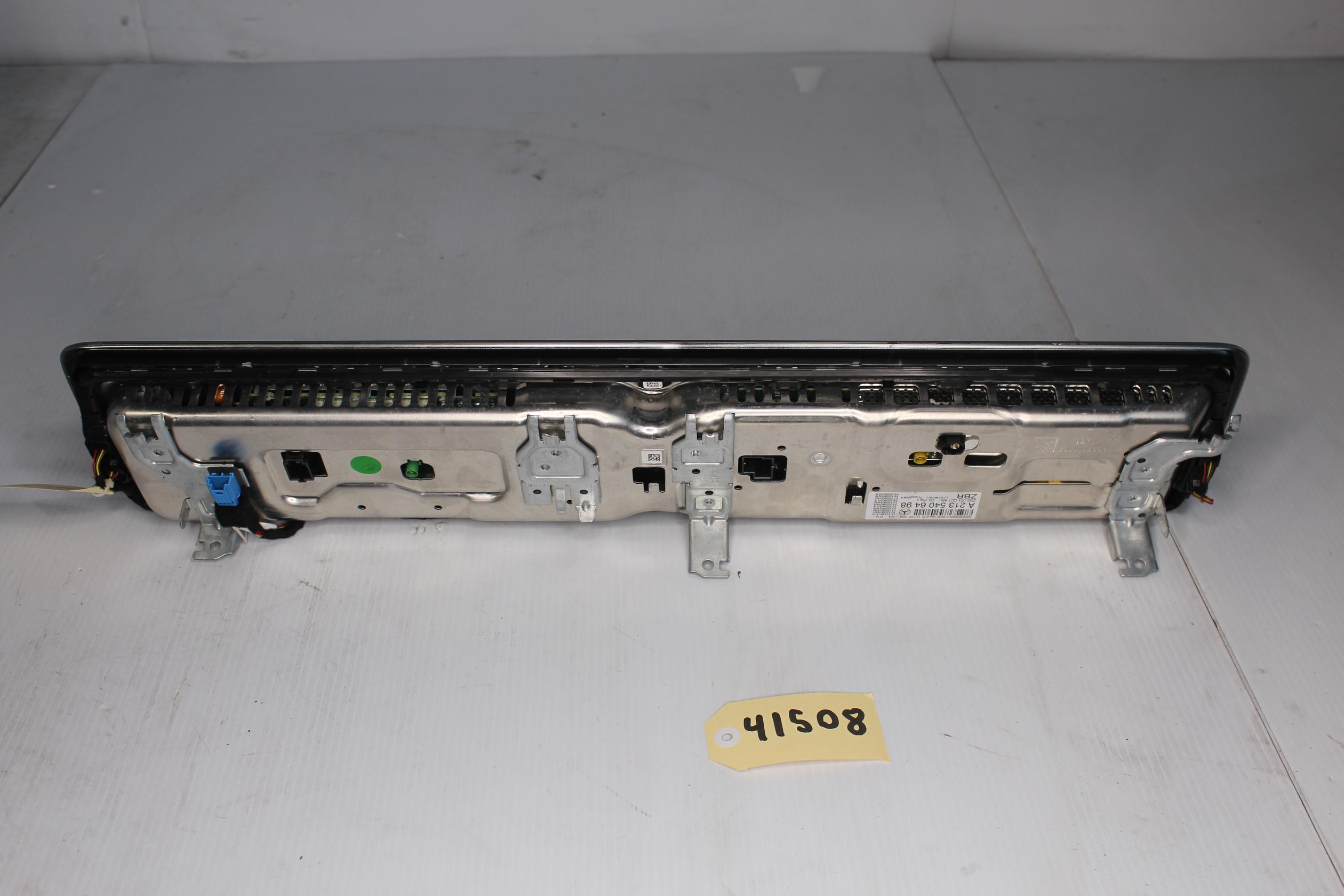 Mercedes Benz W213 W238 E Class Display Screen Cluster A2135405392, A2135405599 - Image 6