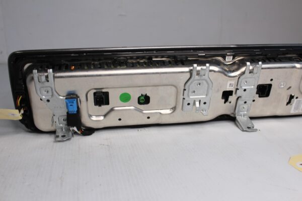 Mercedes Benz W213 W238 E Class Display Screen Cluster A2135405392, A2135405599