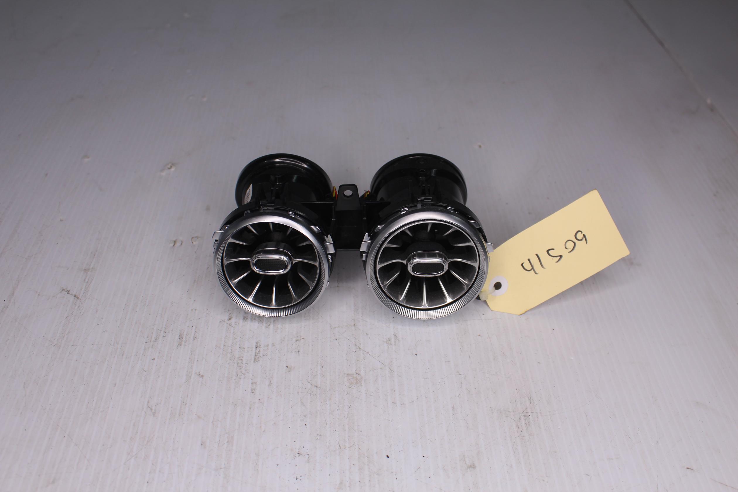 Mercedes Benz W238 E300 Left Centre Air Vent Assembly A2578302300 - Image 1