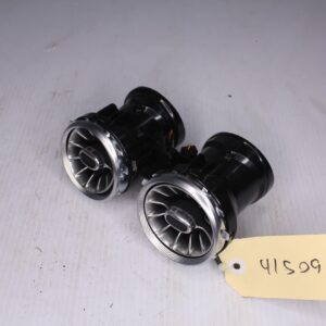 Mercedes Benz W238 E300 Left Centre Air Vent Assembly A2578302300 - Image 3