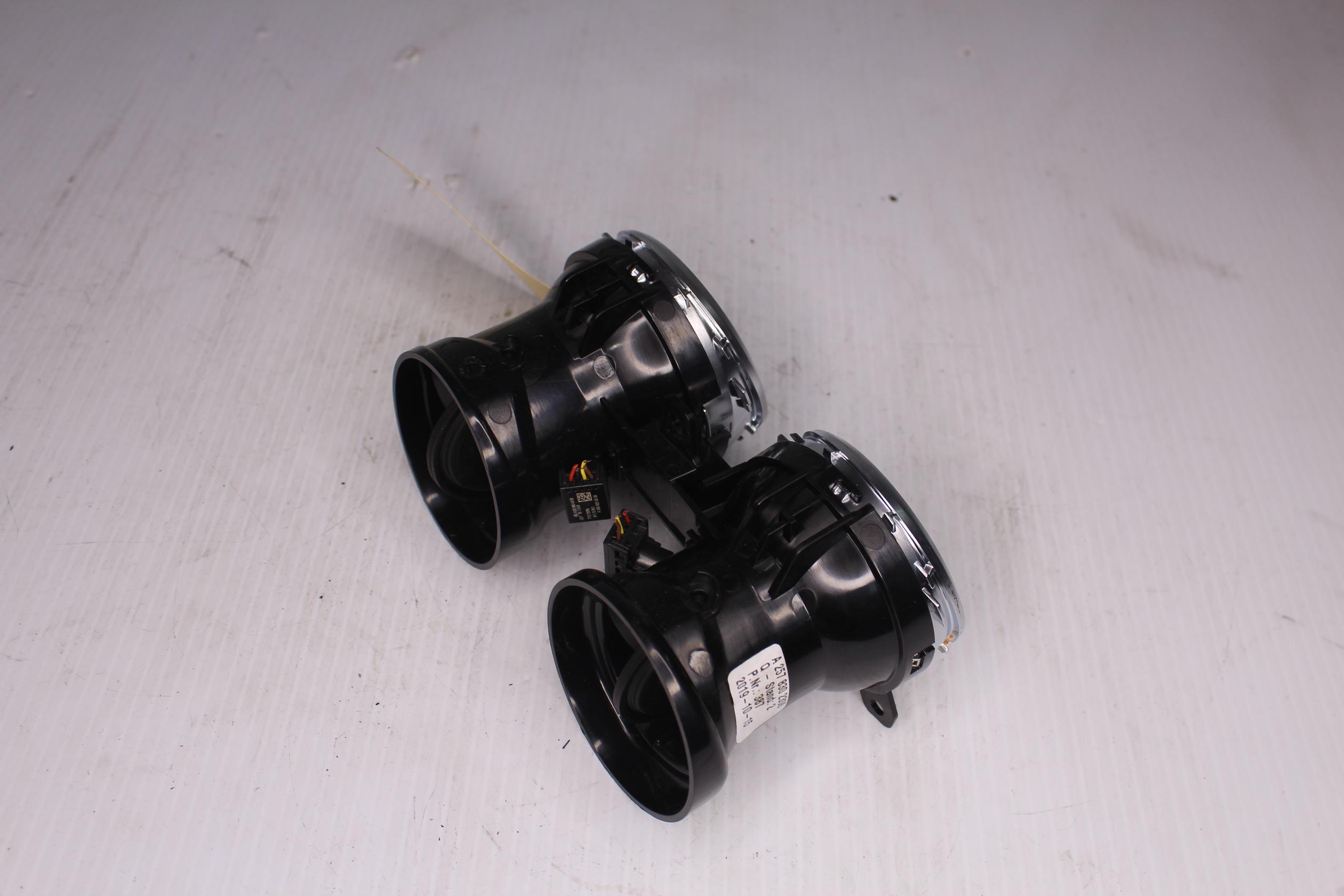 Mercedes Benz W238 E300 Left Centre Air Vent Assembly A2578302300 - Image 5