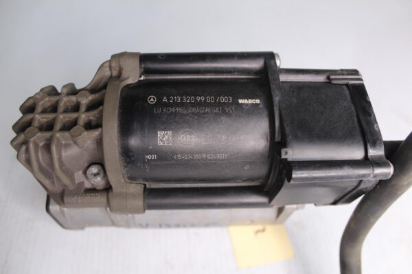 Mercedes Benz W213 W238 Air Suspension Compressor A0993200004, A2133209900