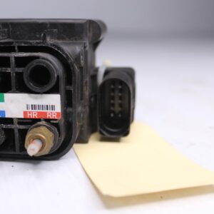 Mercedes Benz W213 W238 E Class Air Suspension Valve Block A0993200200 - Image 11