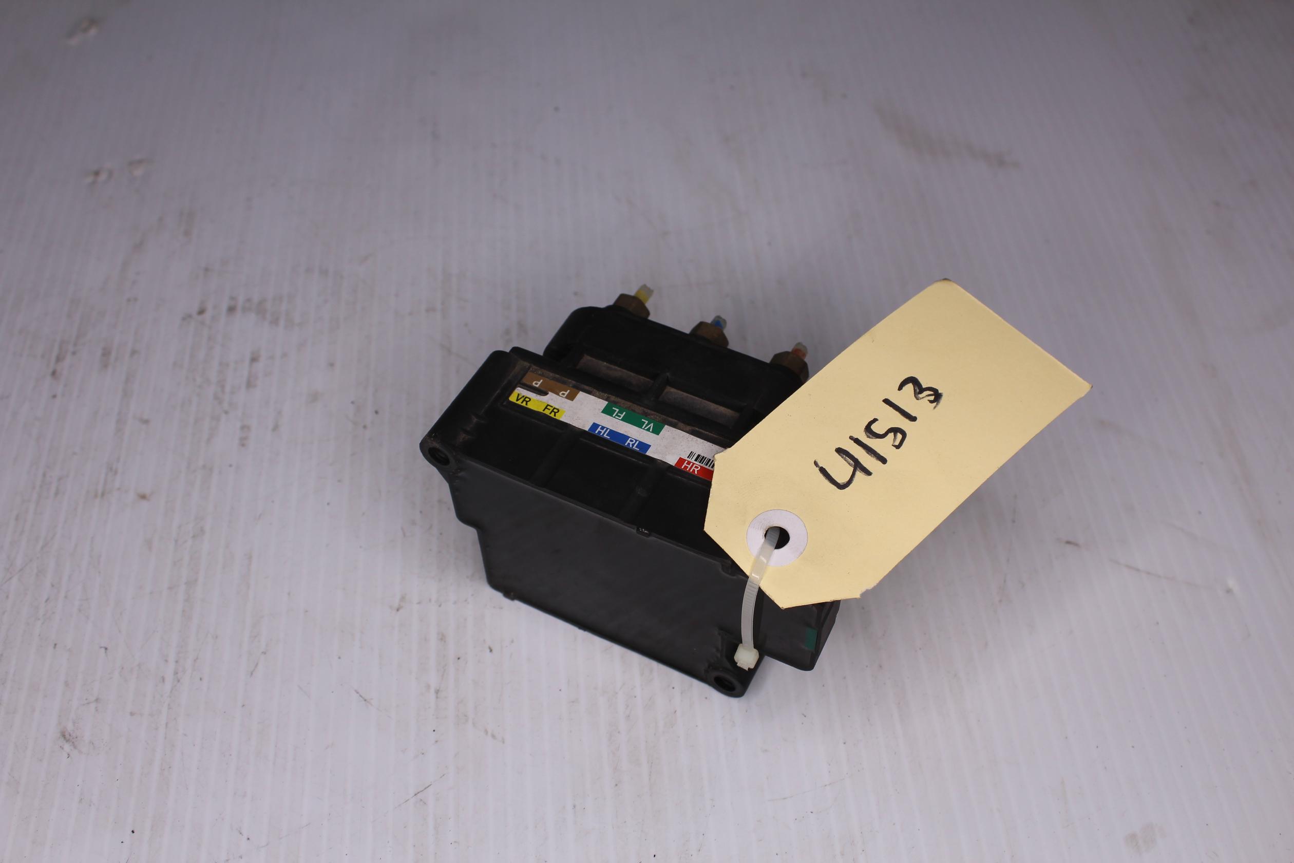 Mercedes Benz W213 W238 E Class Air Suspension Valve Block A0993200200 - Image 2