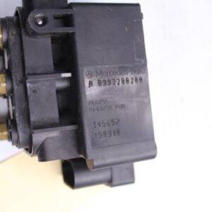 Mercedes Benz W213 W238 E Class Air Suspension Valve Block A0993200200 - Image 9
