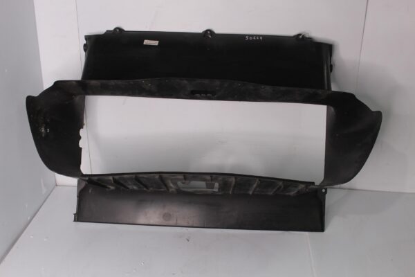 Porsche 958 92A Cayenne GTS 4.8 Centre Main Air Guide 95857532350