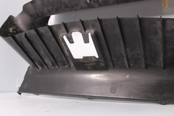 Porsche 958 92A Cayenne GTS 4.8 Centre Main Air Guide 95857532350