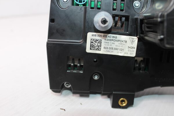 Porsche 95B Macan Turbo Instrument Cluster Combi Display 95B920902AC, 95B920902CJ