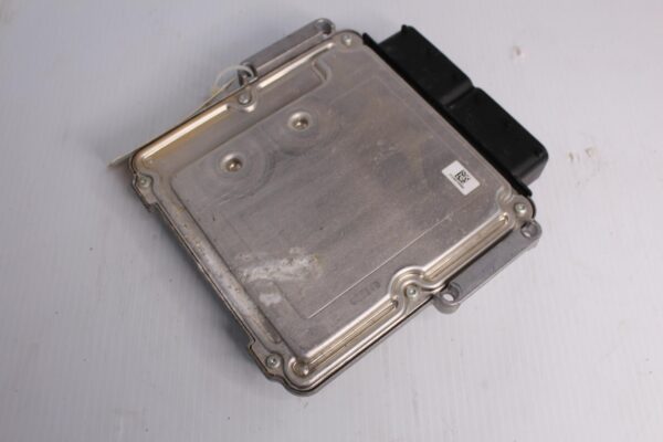 Land Rover L550 Discovery Sport 2.0L AJ200 MID ECU Engine Control Unit LR110307