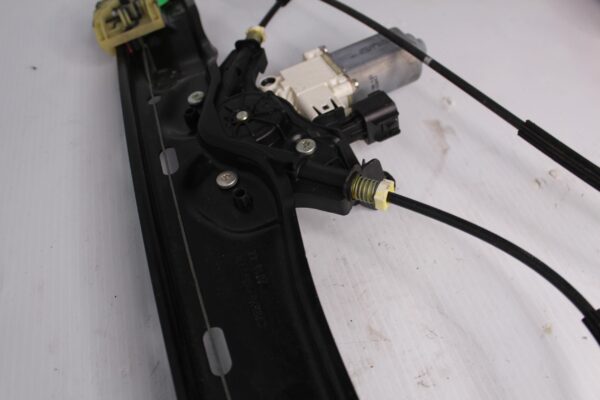 Land Rover L550 Discovery Sport LHF Left Front Door Window Regulator LR058513, LR165909
