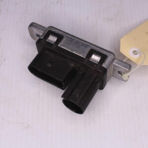 Land Rover Range Rover 3.0L Glow Plug Control Unit Relay LR084649, FPLA12B533BD - Image 10