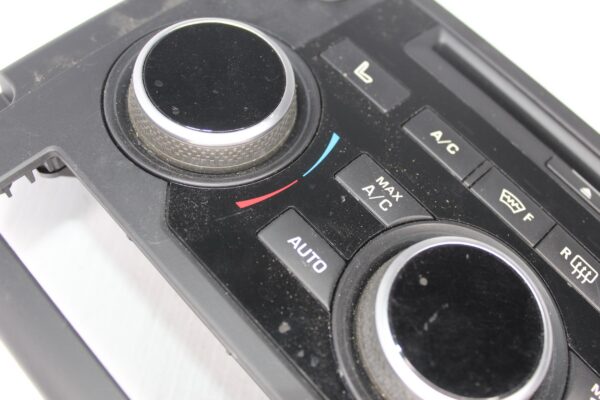 Land Rover L550 Discovery Sport AC Climate Control Unit LR066861, LR106316