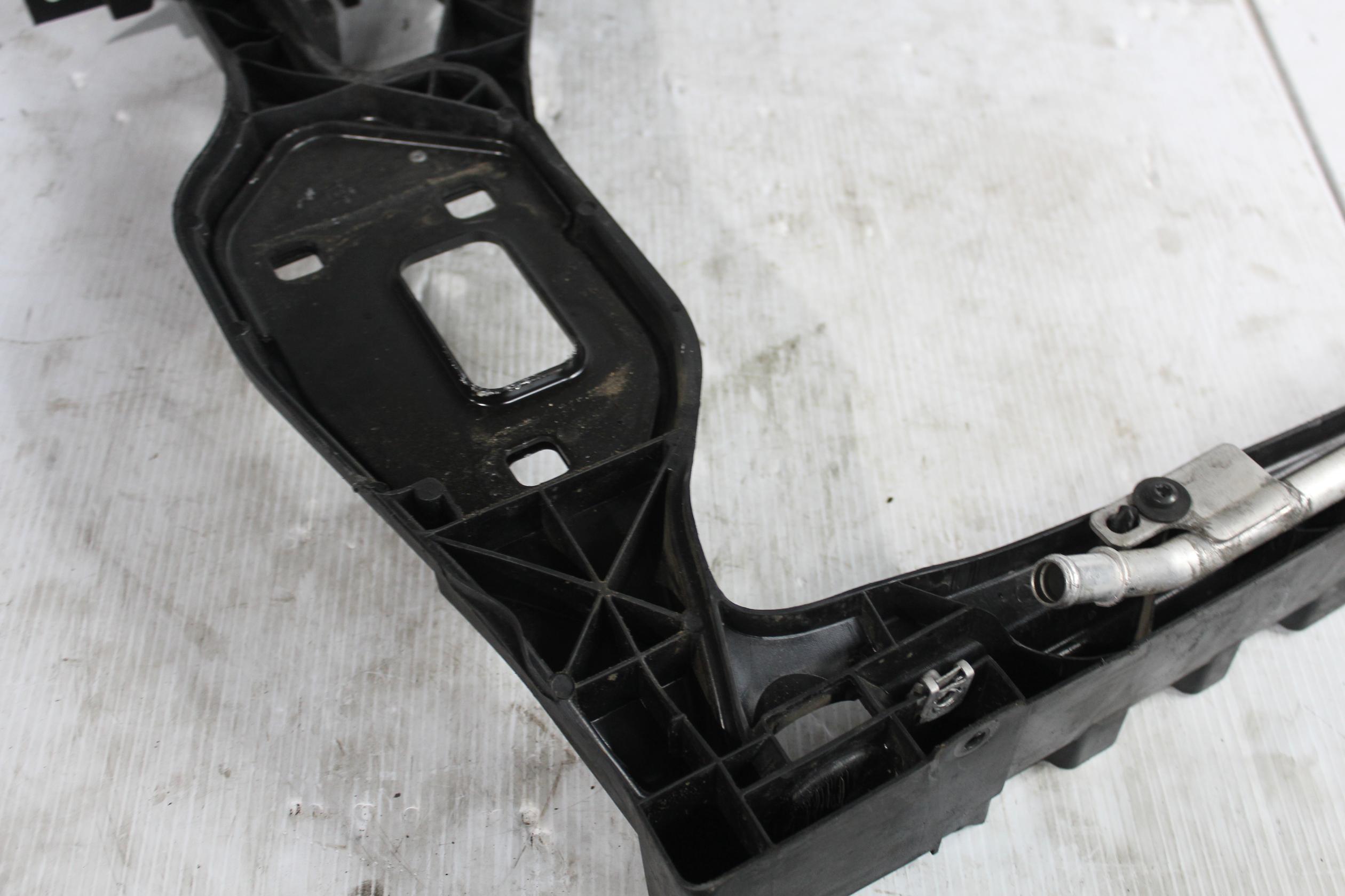 Audi 8R Q5 SQ5 Radiator Support Panel Lock Carrier 8R0805594D - Image 11