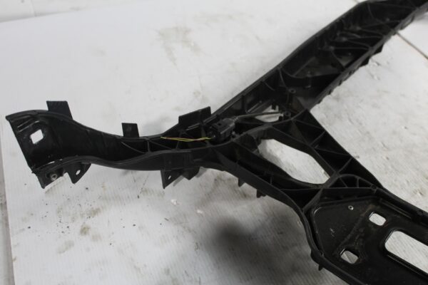 Audi 8R Q5 SQ5 Radiator Support Panel Lock Carrier 8R0805594D