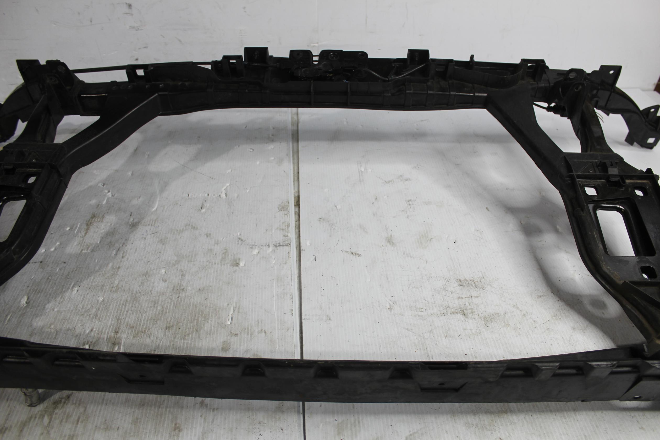 Audi 8R Q5 SQ5 Radiator Support Panel Lock Carrier 8R0805594D - Image 3