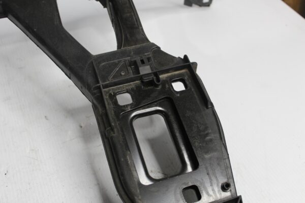 Audi 8R Q5 SQ5 Radiator Support Panel Lock Carrier 8R0805594D