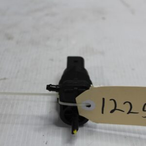 Audi Q3 Q5 A4 A5 Windscreen Washer Pump 8K9955647 - Image 2