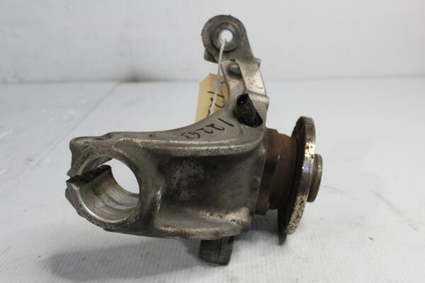 Audi 8P S3 Front Left LH Knuckle w Hub Carrier 3C0407257F