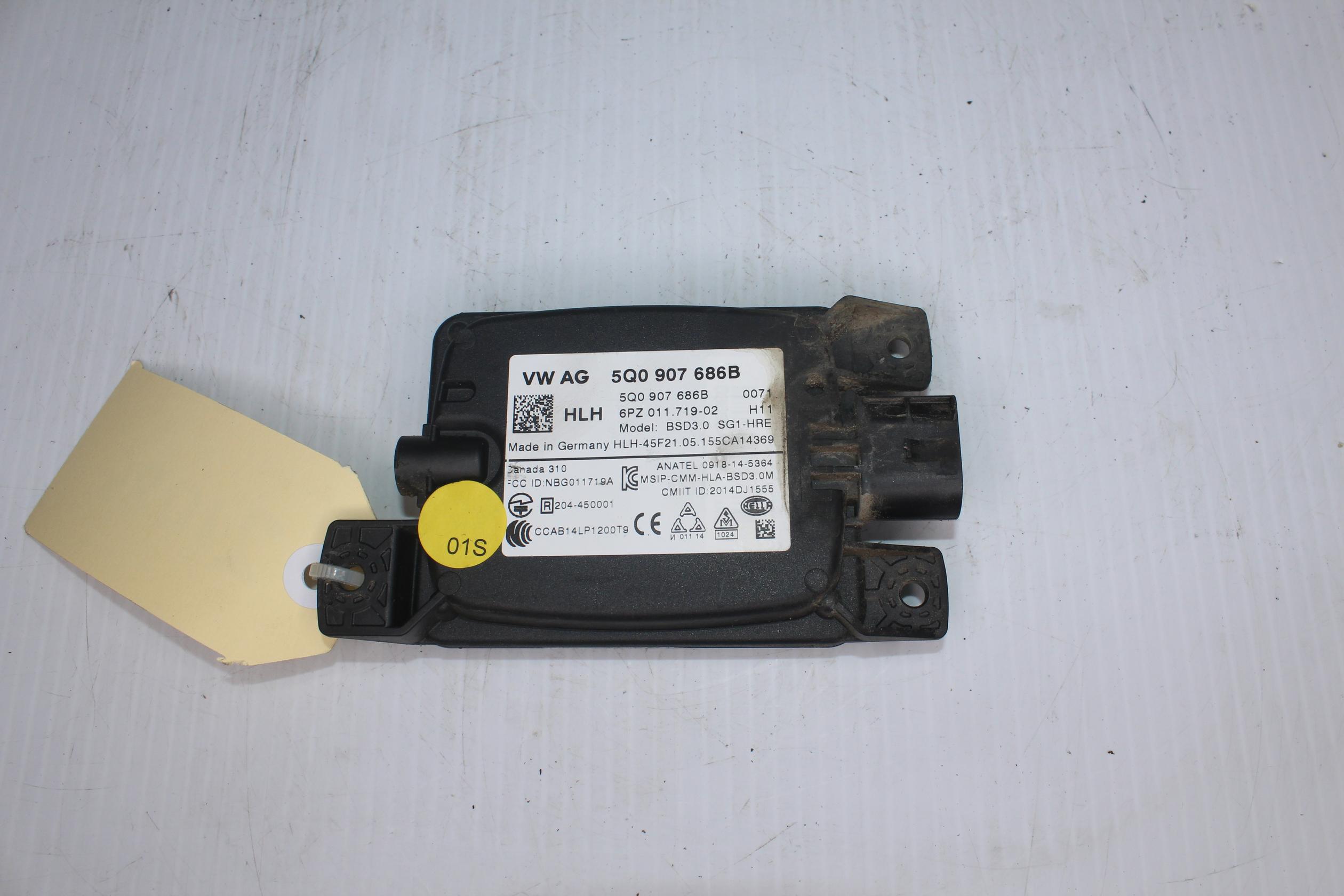 Volkswagen Golf Mk7 R RH Right Rear MASTER Blind Spot Radar 5Q0907686B - Image 6