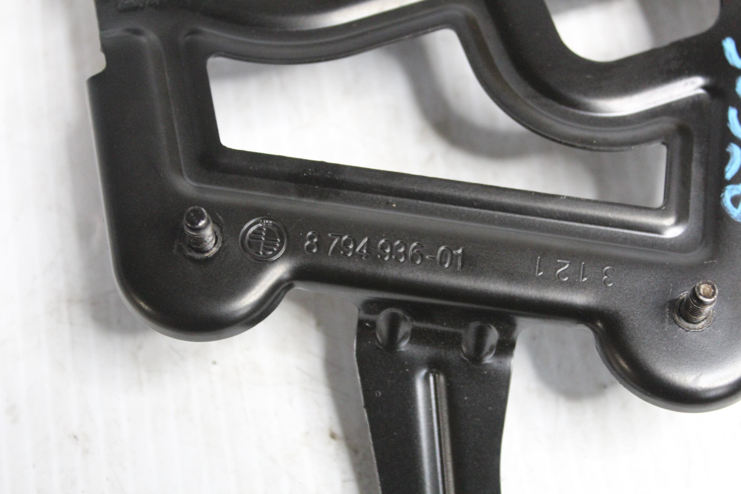 BMW F40 118i Amplifier Bracket Mount 65158794936, 879493601 - Image 5