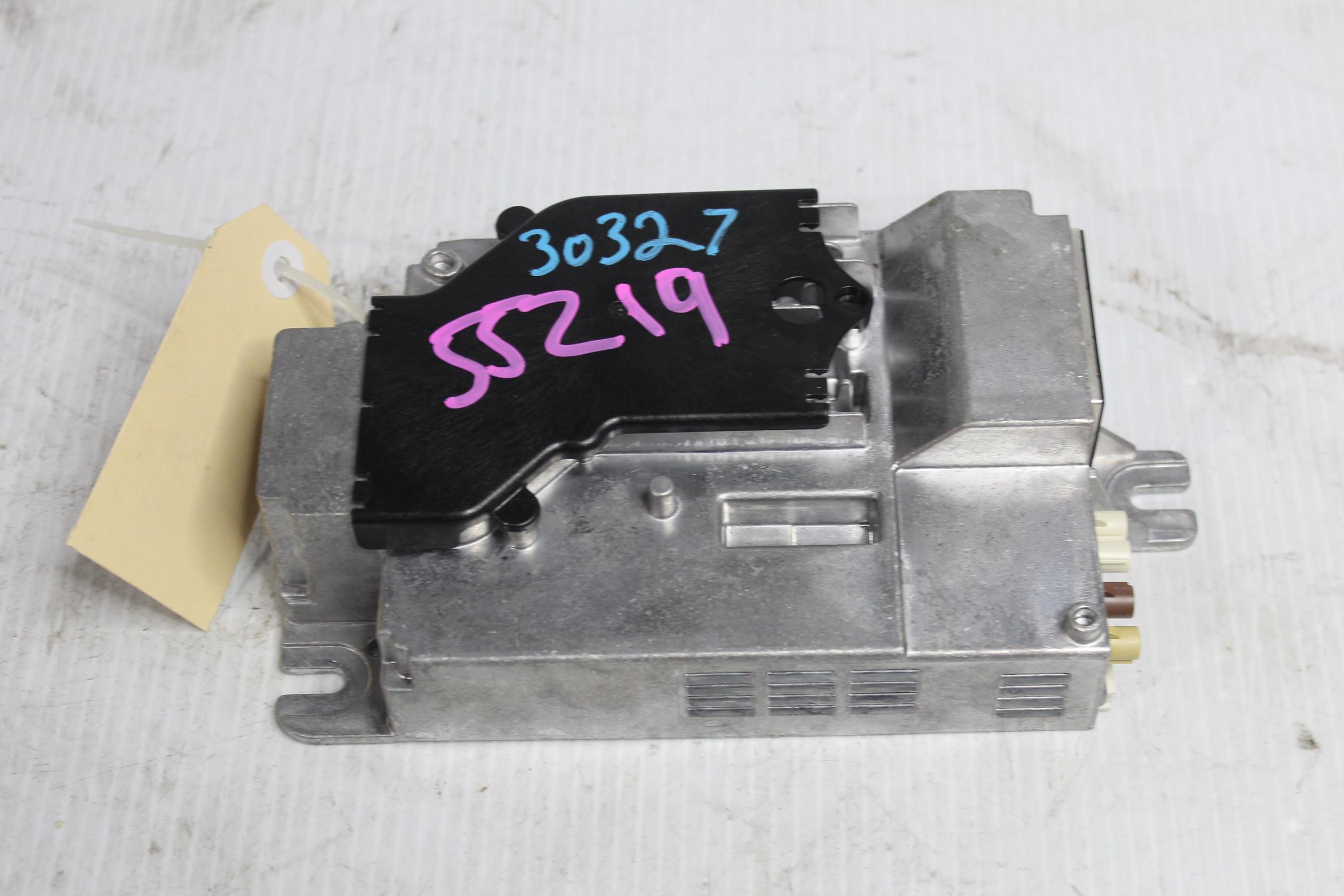 BMW F40 G20 1 3 Series Harman Becker Amplifier R35A5703001, 65125A55AD2 - Image 2