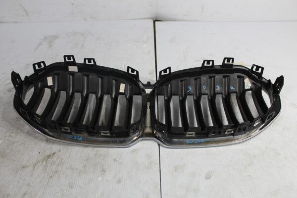 BMW F40 118i Front Radiator Bumper Bar Main Grille 51135A39367