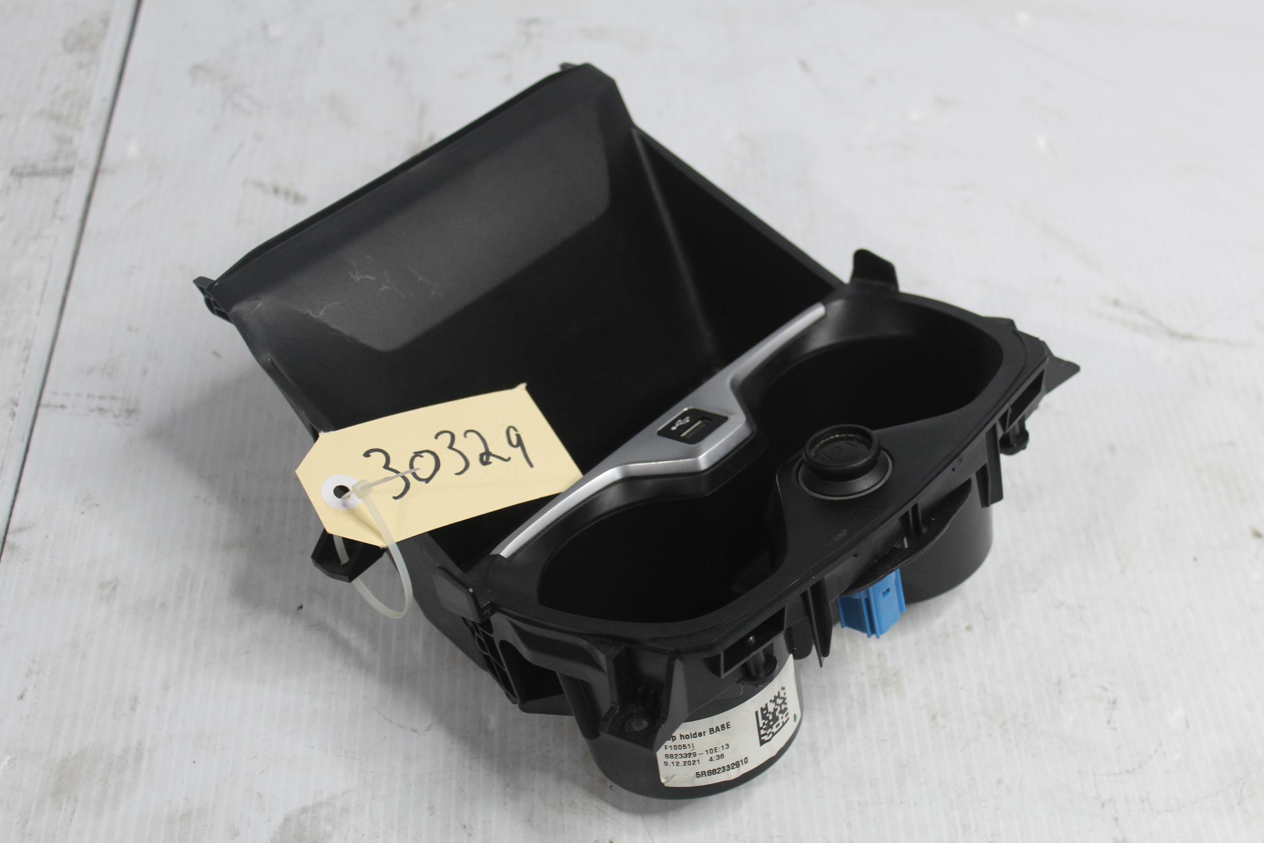 BMW F40 118i Interior Centre Console Cup Holder Assembly 51167951772, 5R682332910 - Image 1