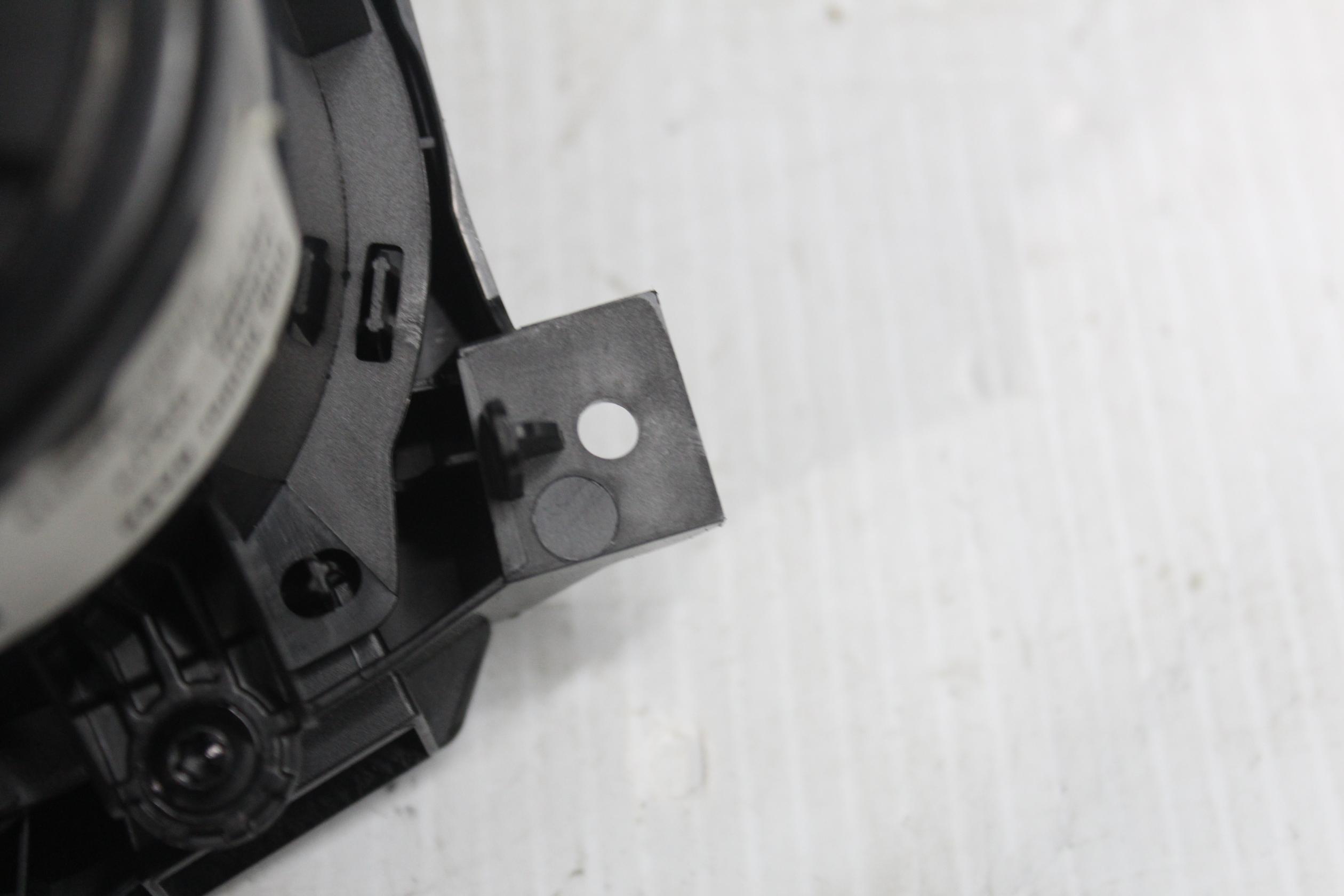 BMW F40 118i Interior Centre Console Cup Holder Assembly 51167951772, 5R682332910 - Image 10