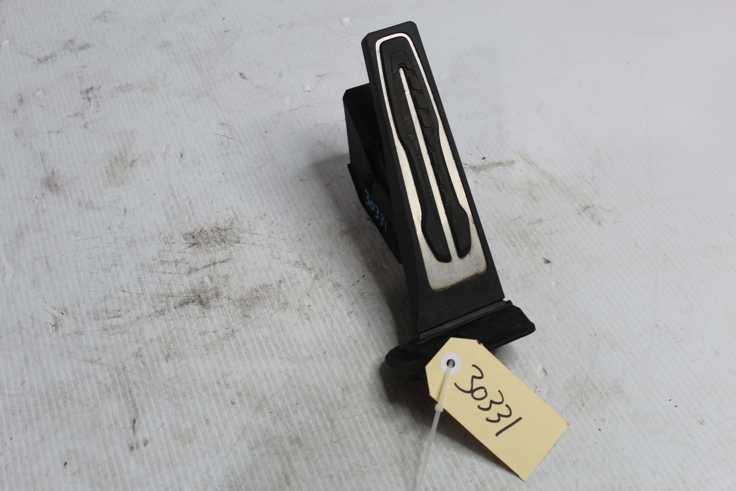 BMW F40 1 Series Throttle Accelerator Pedal 35406889824, 35405A47458, 6PV01435013 - Image 1