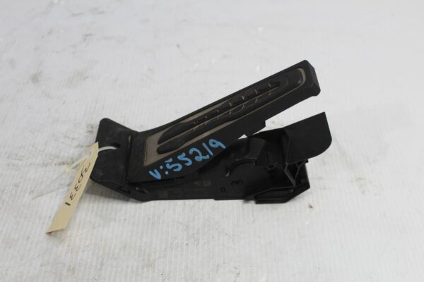 BMW F40 1 Series Throttle Accelerator Pedal 35406889824, 35405A47458, 6PV01435013
