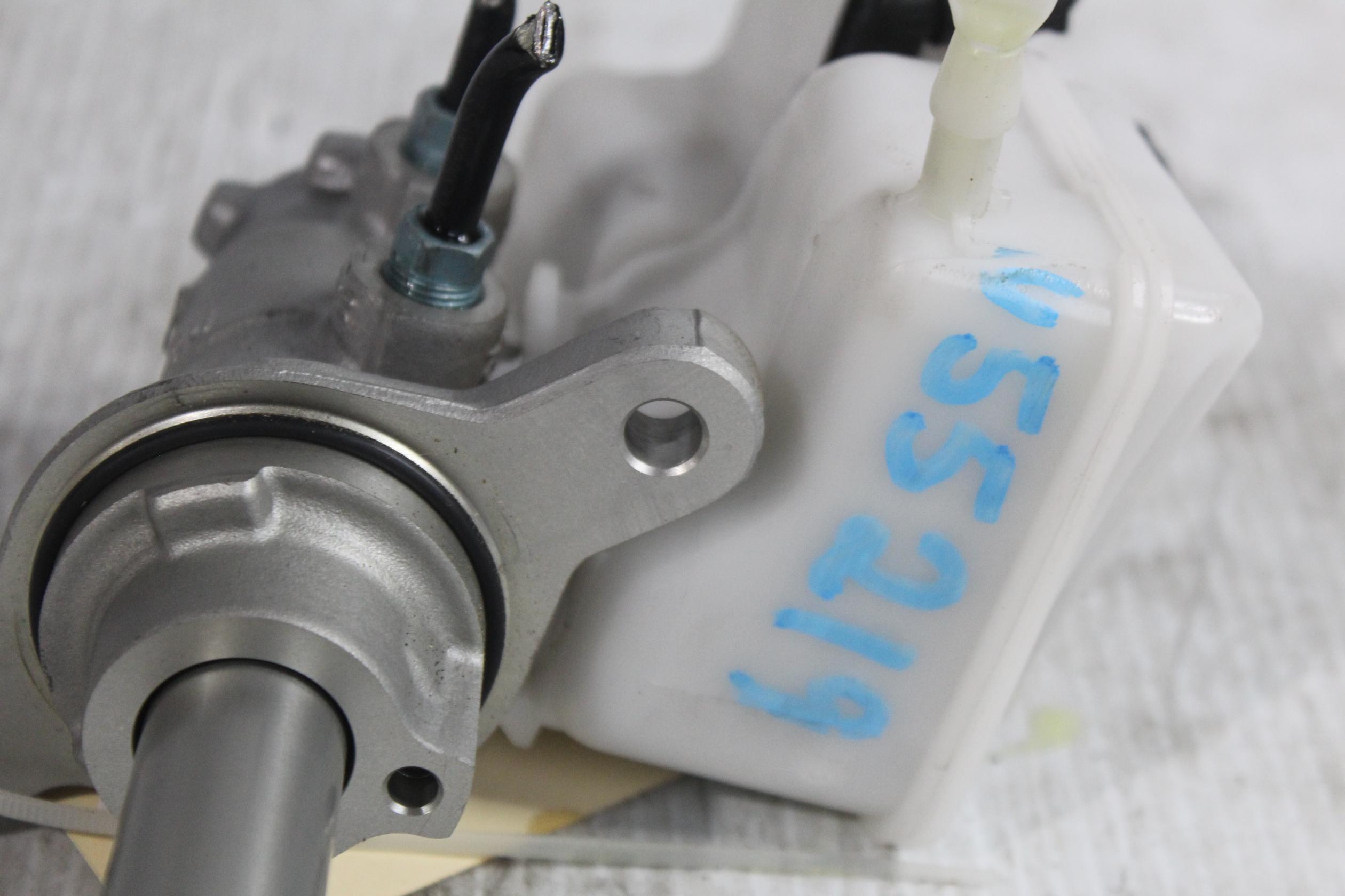 BMW F40 118i Brake Master Cylinder w Tank  34336864669 - Image 4