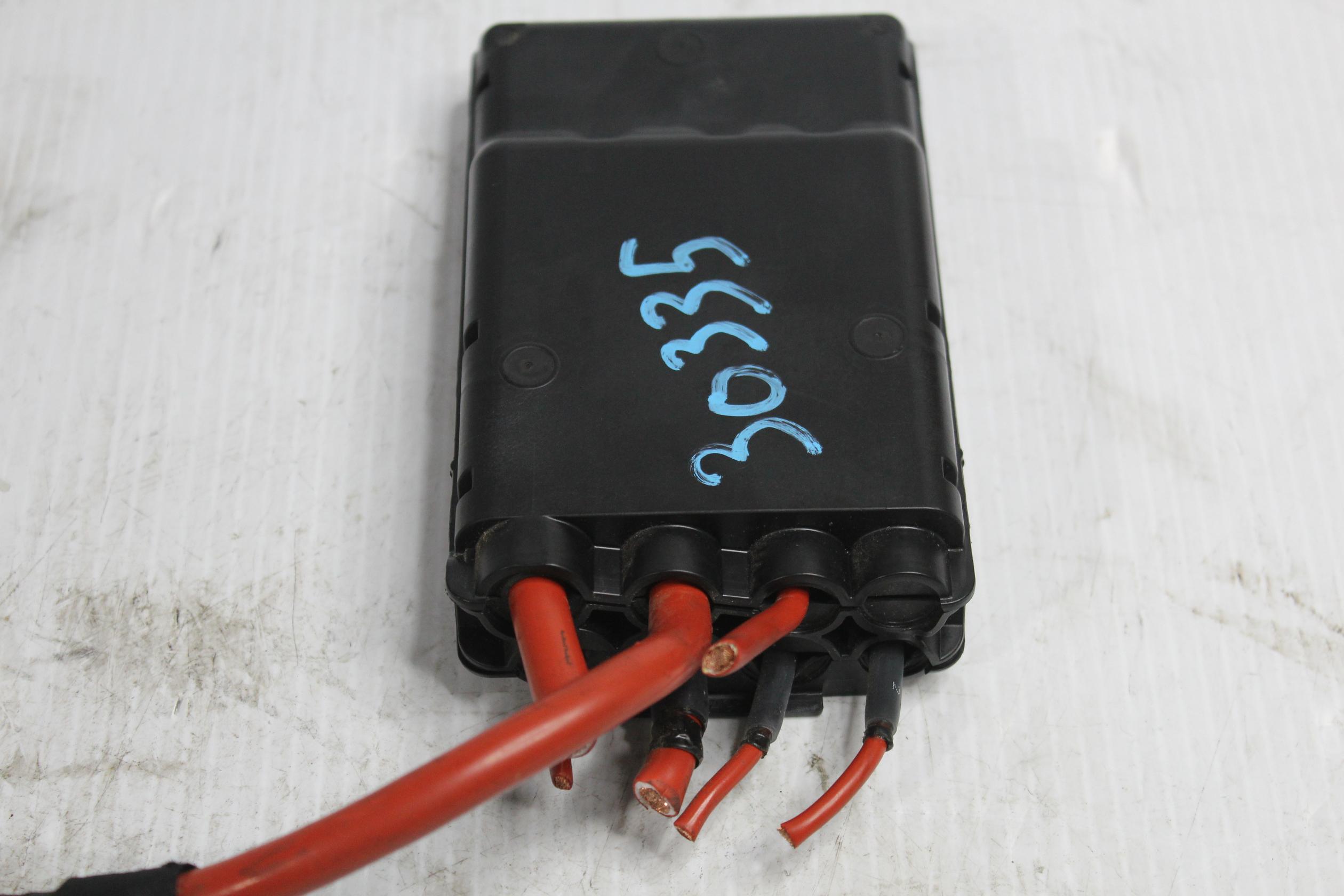 BMW F40 118i B+ Positive Fuse Box 600W 61146822571 - Image 4